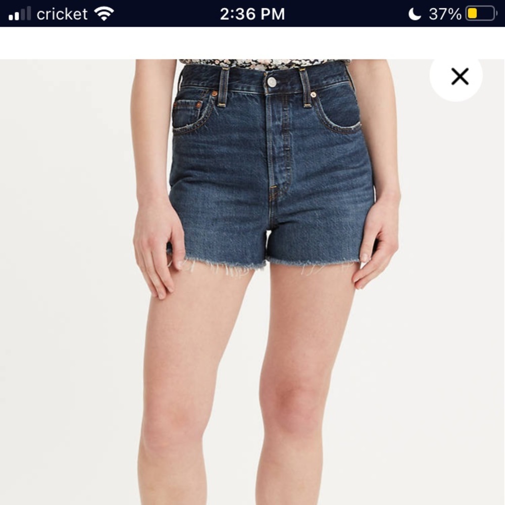 Levi’s Ribcage Women’s Shorts - Picture 4 of 5